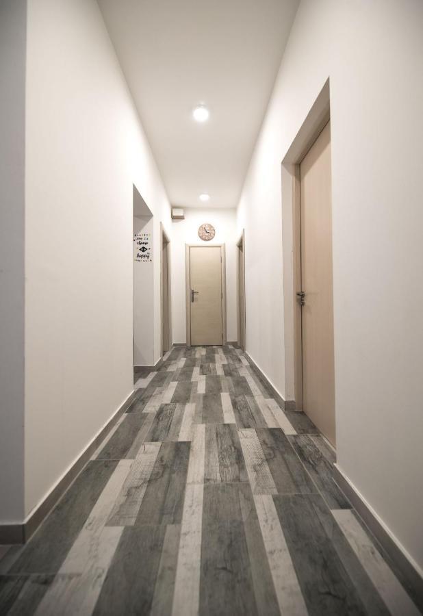 Hostel Evropa Nikšić Εξωτερικό φωτογραφία