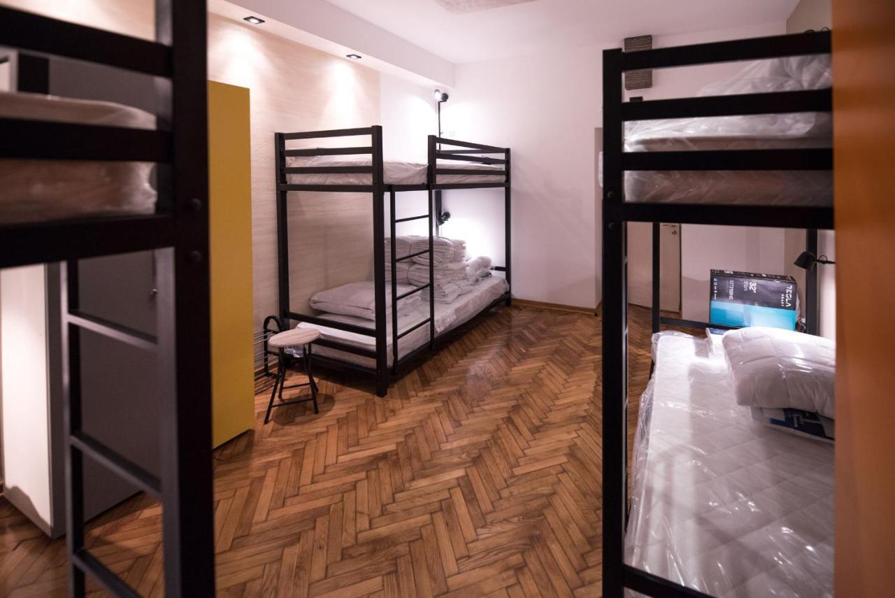 Hostel Evropa Nikšić Εξωτερικό φωτογραφία