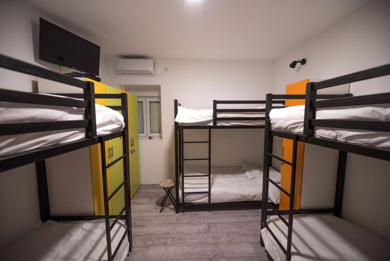 Hostel Evropa Nikšić Εξωτερικό φωτογραφία